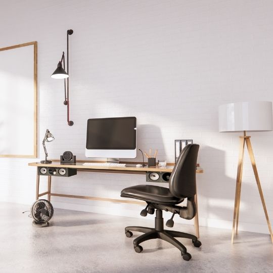 Human Design Business - Schreibtisch mit Bürostuhl